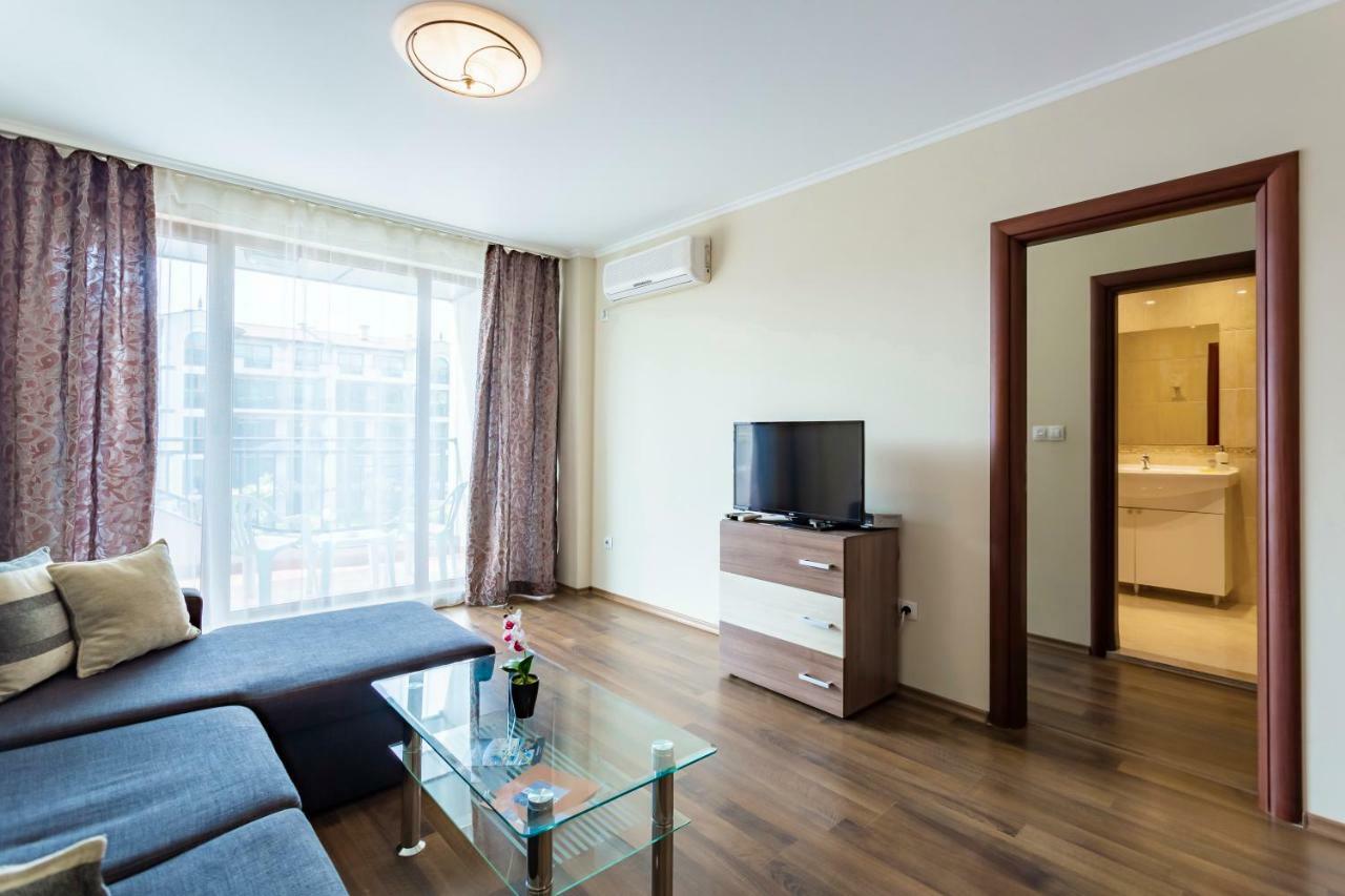 Rose Gardens Apart Hotel Pomorie Exterior photo