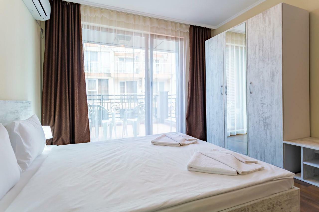 Rose Gardens Apart Hotel Pomorie Exterior photo