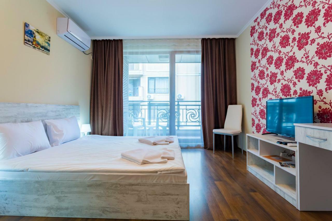 Rose Gardens Apart Hotel Pomorie Exterior photo