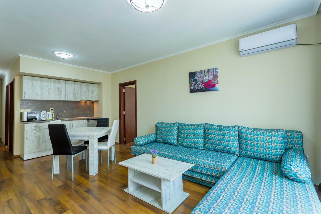 Rose Gardens Apart Hotel Pomorie Exterior photo